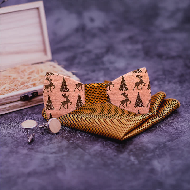 Set di 3 papillon in legno con motivo a cervo e albero di Natale da uomo