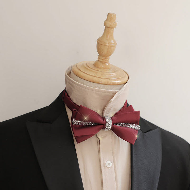 Set da uomo con papillon e fazzoletto da taschino in raso con strass scintillanti