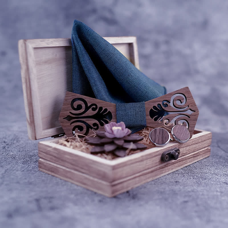 Set di 4 papillon in legno con motivo a fiori cavi da uomo