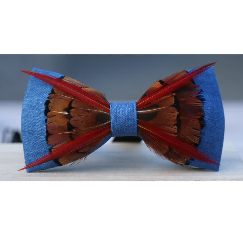 Papillon con piume rosse intersecate di fagiano marrone
