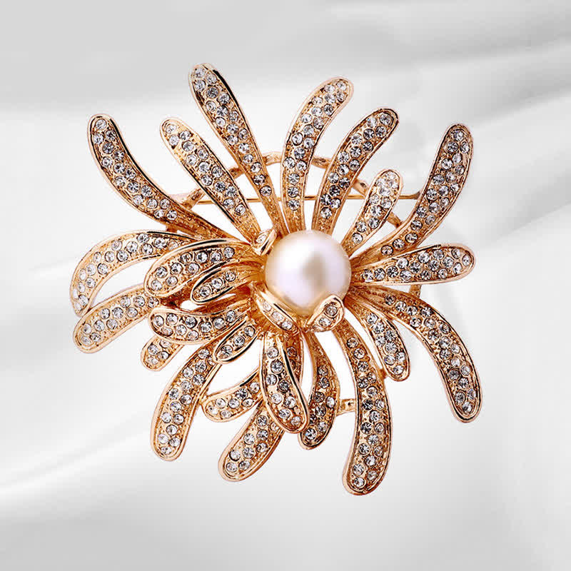 Spilla floreale in corallo da donna con perle