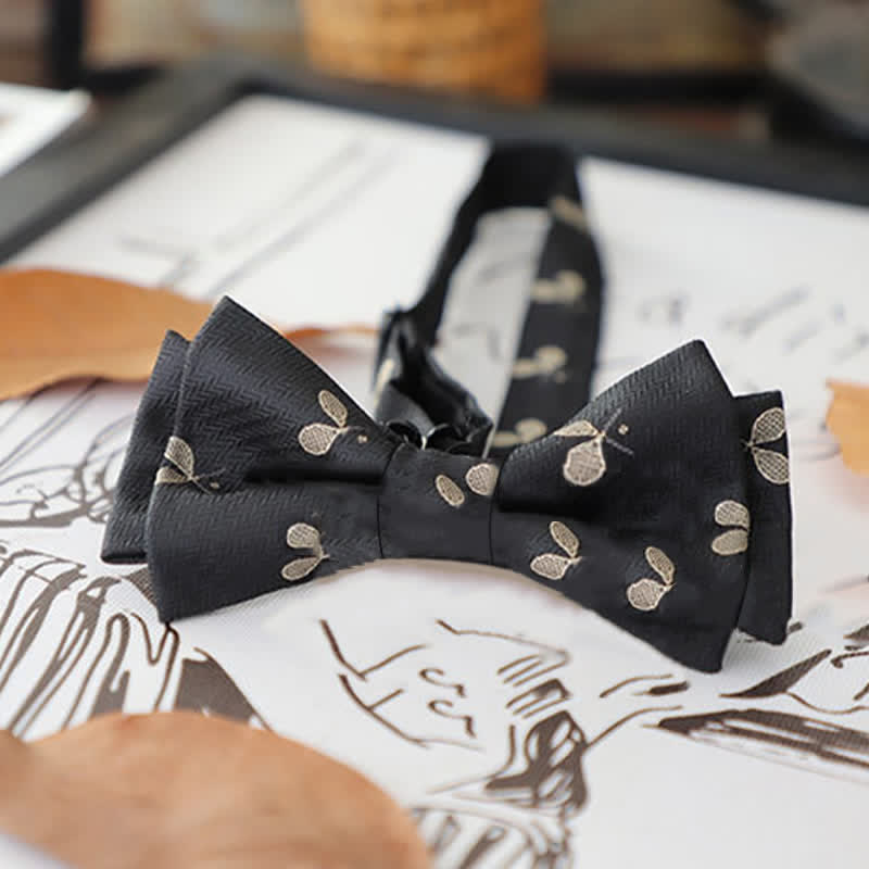 Papillon da uomo con foglie floreali retrò