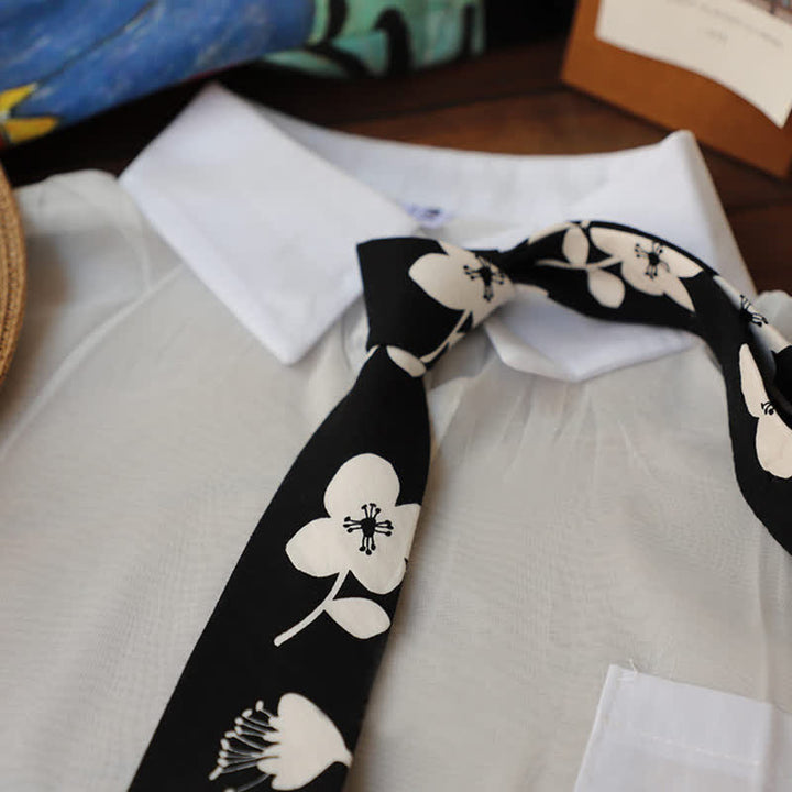 Cravatta sottile elegante floreale da uomo