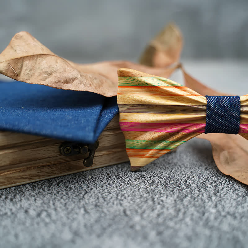 Set di 2 papillon in legno con effetto arricciato arcobaleno da uomo