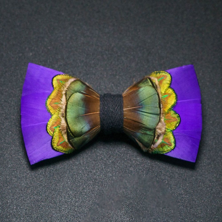 Papillon con piume reali viola e verdi con spilla da bavero - image 2