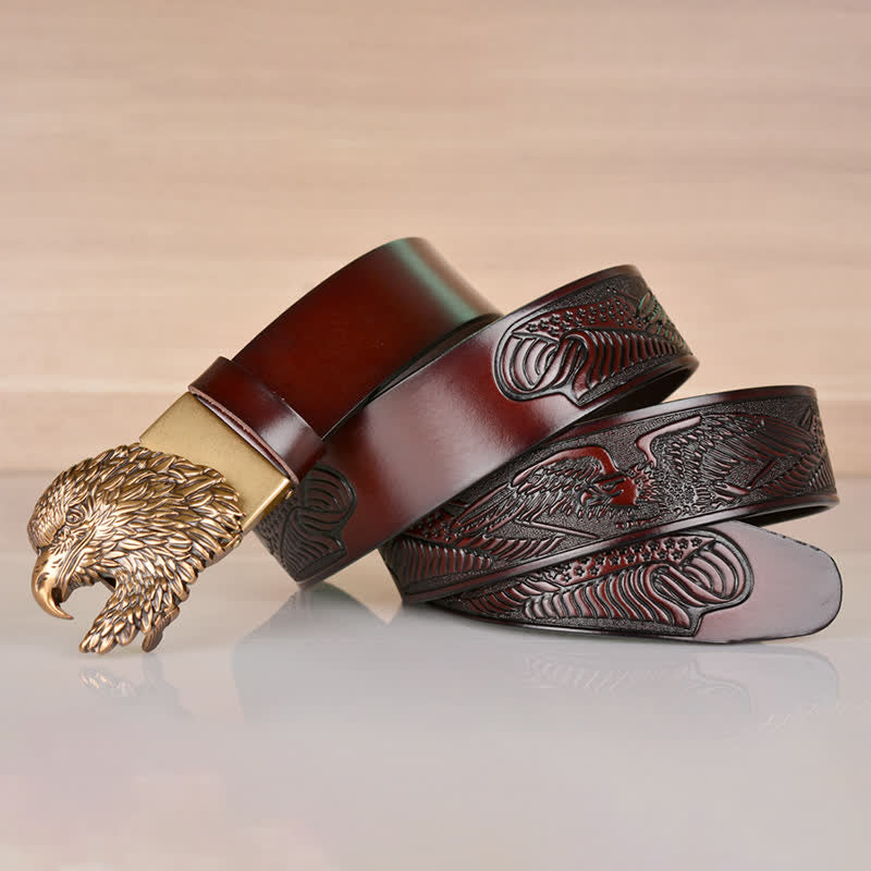 Cintura in pelle con fibbia automatica a forma di testa d'aquila intricata da uomo