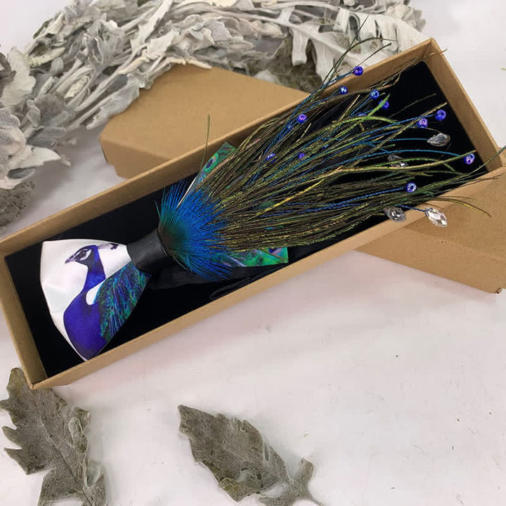 Papillon con piume di perline a coda di pavone blu