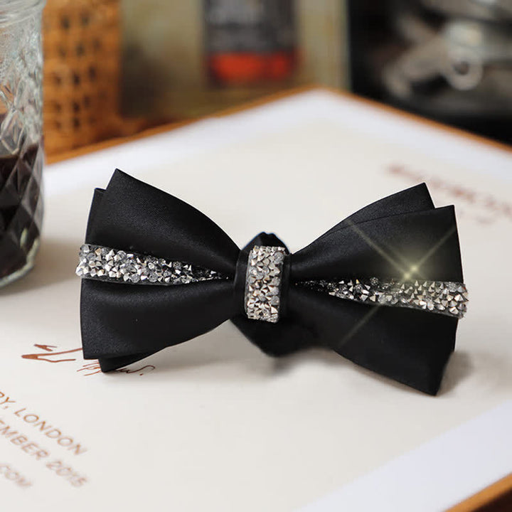 Set da uomo con papillon e fazzoletto da taschino in raso con strass scintillanti