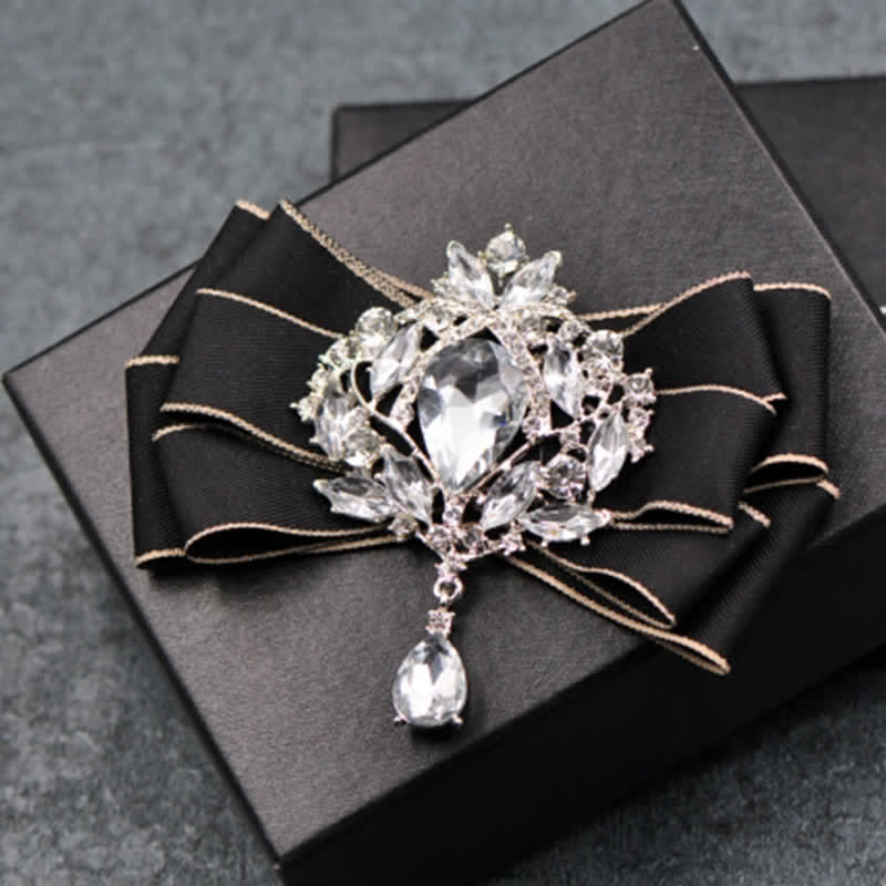 Set di 3 papillon con spilla e strass a righe