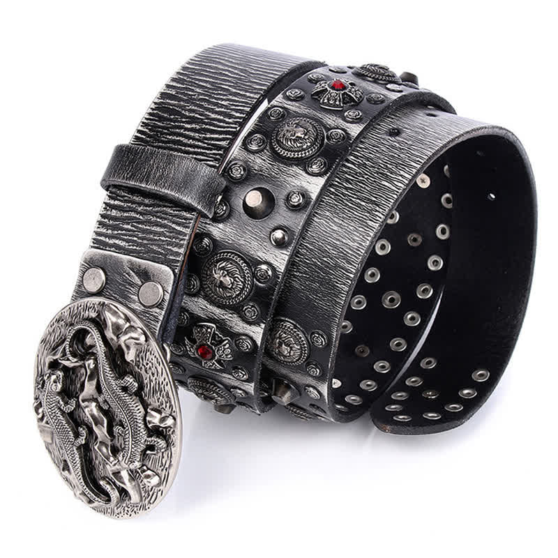 Cintura in pelle con ornamento leone rubino borchiato da uomo