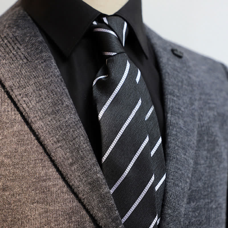 Cravatta formale classica a righe sottili da uomo - Nero - image 10