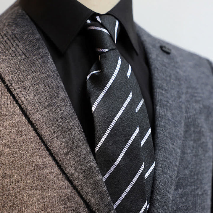 Cravatta formale classica a righe sottili da uomo - Nero - image 10