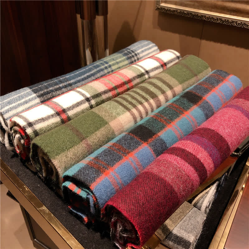 Sciarpa scozzese calda e grande unisex in agnello di Edimburgo - image 7