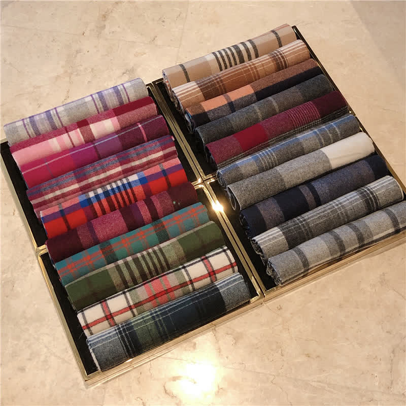 Sciarpa scozzese calda e grande unisex in agnello di Edimburgo - image 3