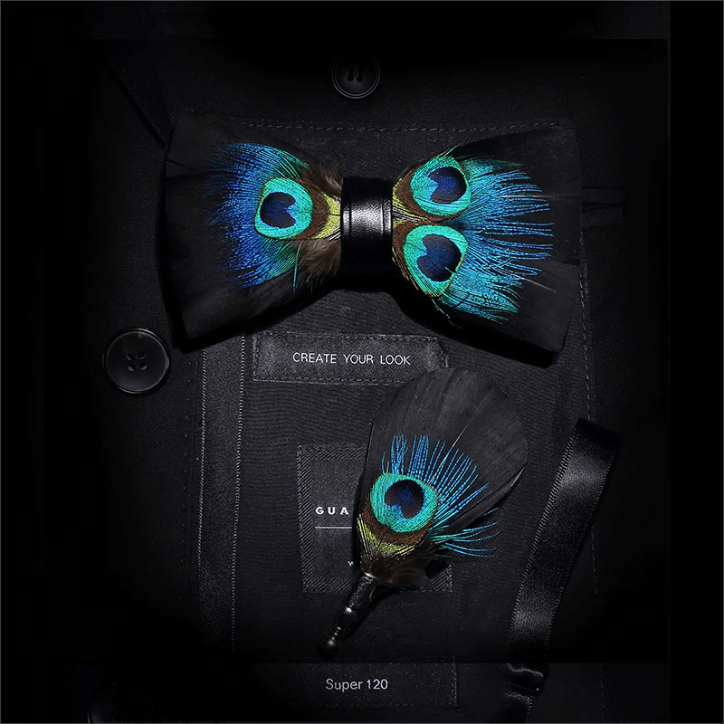 Papillon con piume di pavone blu e nere con spilla da bavero - Adulto - image 0
