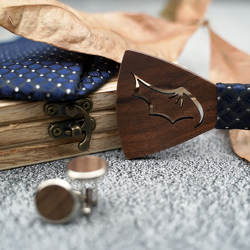 Set di 3 papillon in legno con ali di demone da uomo