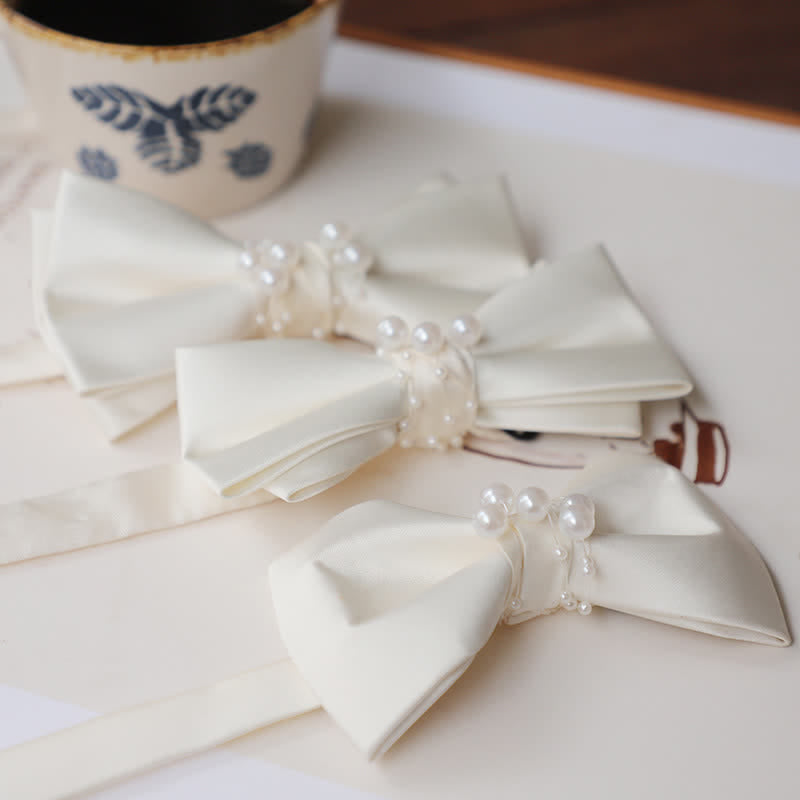 Papillon da uomo con fiori e perle bianche avorio aggraziato