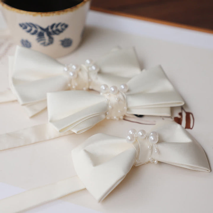Papillon da uomo con fiori e perle bianche avorio aggraziato