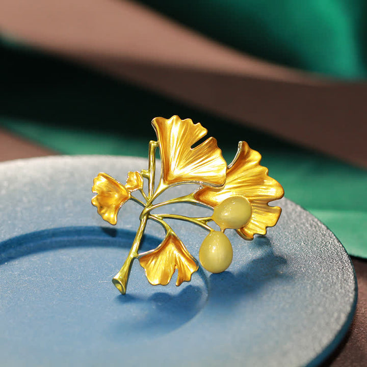 Spilla da donna Elegance con foglia di ginkgo gialla