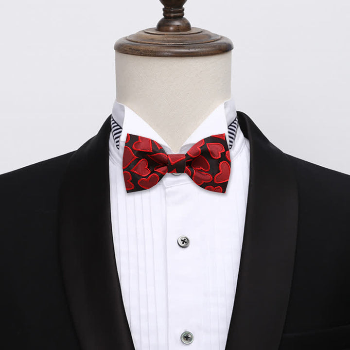 Papillon da uomo con ricamo a forma di cuore