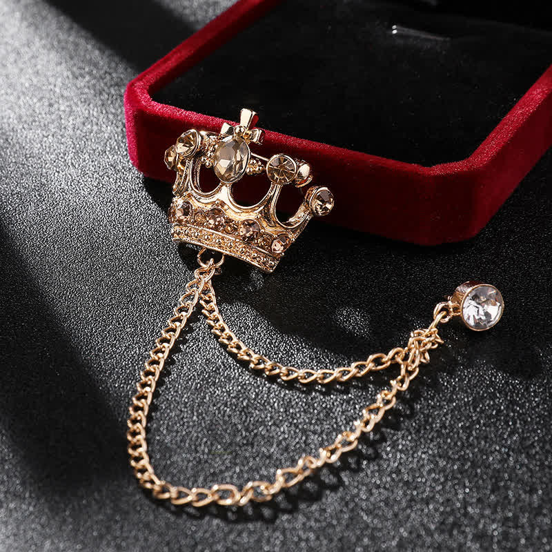 Spilla da uomo con catena a corona retrò e strass - Oro e Champagne - image 11