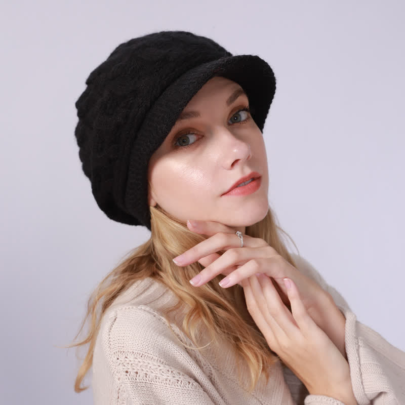 Cappello con visiera e fodera soffice e soffice da donna